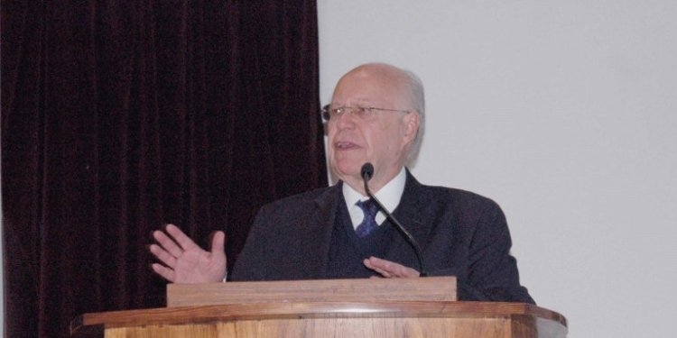 Mexico. en las fotos tomas barrientos DR German E.Fajardo Dolci Matro.Jorge Manuel Iturbide Bermejo DR Jose Narro Robles DR Cesar Atie Gutierrez DR Eleazar Lora Padilla DR Armando Manailla Olivares DR Felipe Sandoval M.