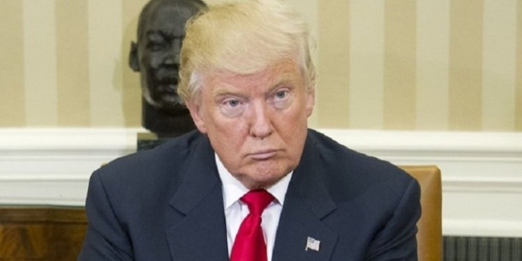 No New York or New Jersey Newspapers or newspapers within a 75 mile radius of any part of New York
Mandatory Credit: Photo by REX/Shutterstock (7430884i)
United States President-elect Donald Trump listens as US Barack Obama makes remarks to the media pool in the Oval Office of the White House
President Barack Obama meets with President-elect Donald Trump, Washington DC, USA - 10 Nov 2016