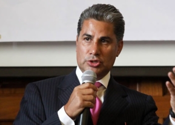 70604281. Saltillo, Coah. 4  Jun 2017. (Notimex-José Pazos).-  Ciudadanos continúan emitiendo su voto en las casillas instaladas  para los comicios donde los coahuilenses elegirán gobernador, 38 presidentes municipales, además de los integrantes del Congreso local, 16 de ellos de mayoría relativa y nueve de representación proporcional. NOTIMEX/FOTO/JOSÉ PAZOS/JPF/POL/