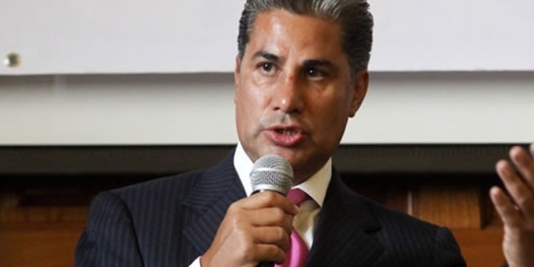 70604281. Saltillo, Coah. 4  Jun 2017. (Notimex-José Pazos).-  Ciudadanos continúan emitiendo su voto en las casillas instaladas  para los comicios donde los coahuilenses elegirán gobernador, 38 presidentes municipales, además de los integrantes del Congreso local, 16 de ellos de mayoría relativa y nueve de representación proporcional. NOTIMEX/FOTO/JOSÉ PAZOS/JPF/POL/