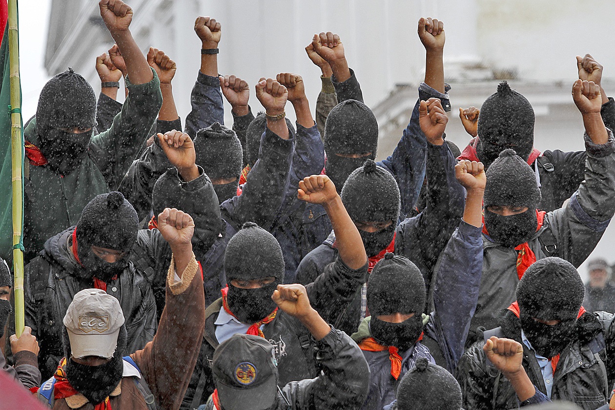 Bases de apoyo del EZLN marcharon en silencio en la ciudad de San Cristobal de las Casas, Chiapas, este 21 de diciembre del 2012. La Jornada//Victor Camacho