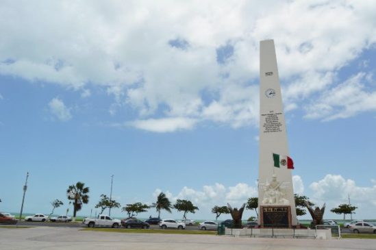 Monumento a la Bandera en Chetumal.