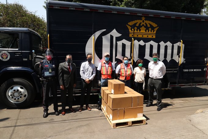 Grupo Modelo dona 9 mil cubrebocas a personal de limpia de la CDMX - Indice  Político | Noticias México, Opinión, Internacional