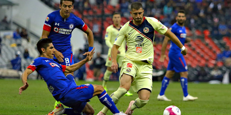Ciudad de México, 27 de octubre de 2018. , durante el partido de la jornada 14 del torneo Apertura 2018 de la Liga Bancomer MX, entre la Máquina Celeste del Cruz Azul y las Aguilas del América, celebrado en el estadio Azteca. Foto: Imago7/Alejandra Suárez
