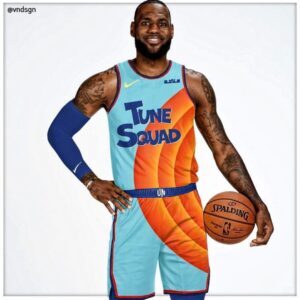 El motivo por el que las camisetas de 'Space Jam 2' con LeBron